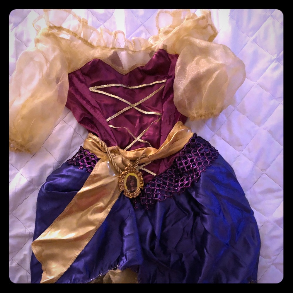 Pirate costume size 4-6